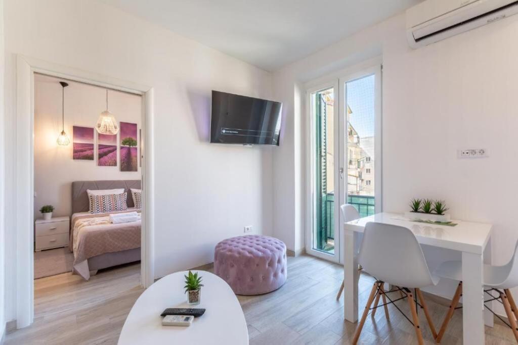 Apartments And Room Poesia Σπλιτ Εξωτερικό φωτογραφία