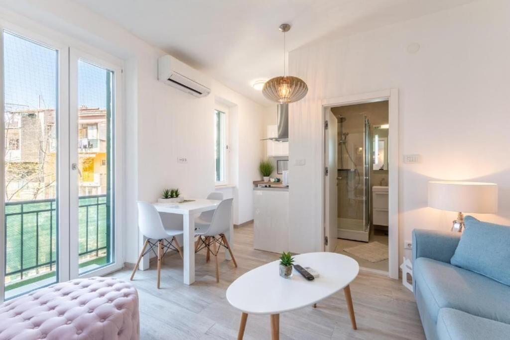 Apartments And Room Poesia Σπλιτ Εξωτερικό φωτογραφία